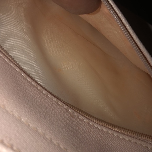Bvlgari Soft Pink Leather Toiletry Travel Bag - Picture 8 of 9